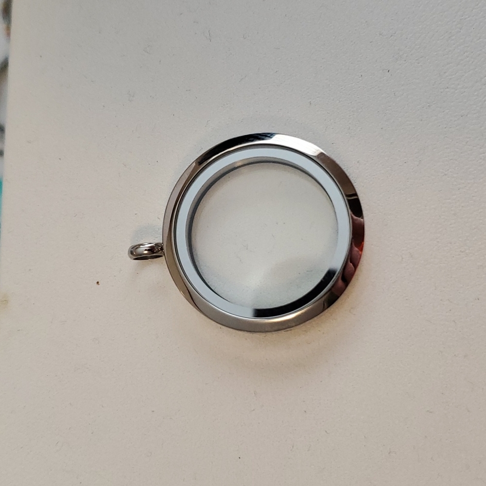 Silver, Hinged, living locket, large Origami Owl